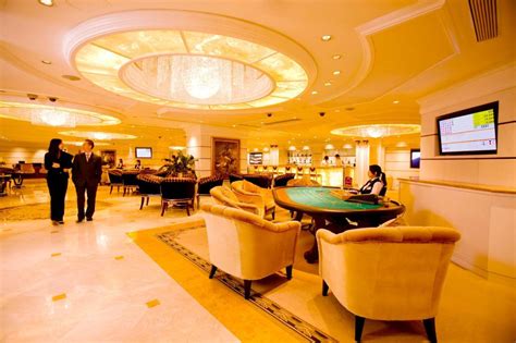 Grand Emperor Hotel Reviews, Deals & Photos 2023 .